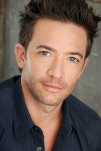 He played Bud Bundy in Married with Children. - David-Faustino-Publicity-Shot-200x300